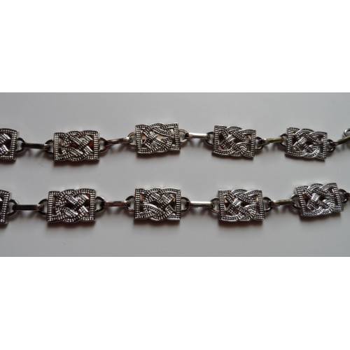 fancy sporran chains