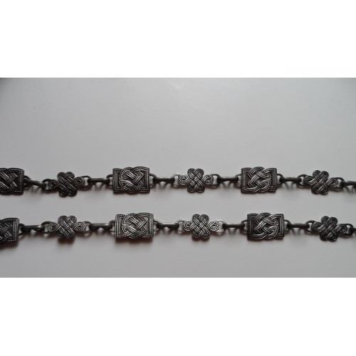 Sporran chain top